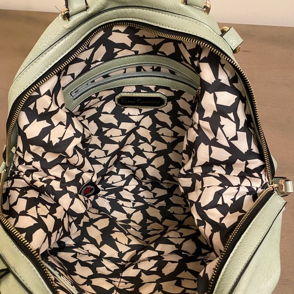 Certified vegan faux leather handbag - Picture 4 of 6